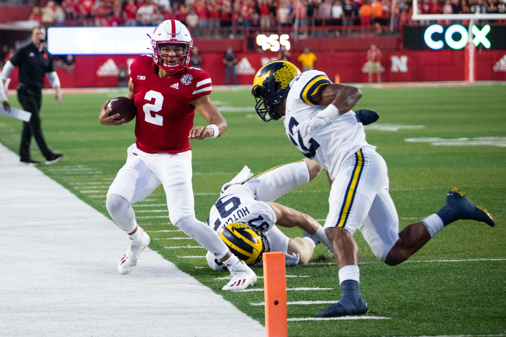 101021-owh-spo-nebmichigan-ar13.JPG